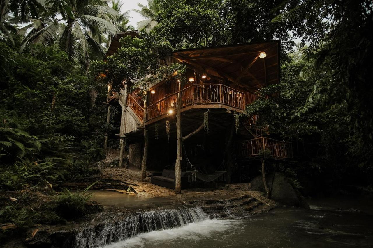 Willa Treehouse De Valentine Balamban Zewnętrze zdjęcie
